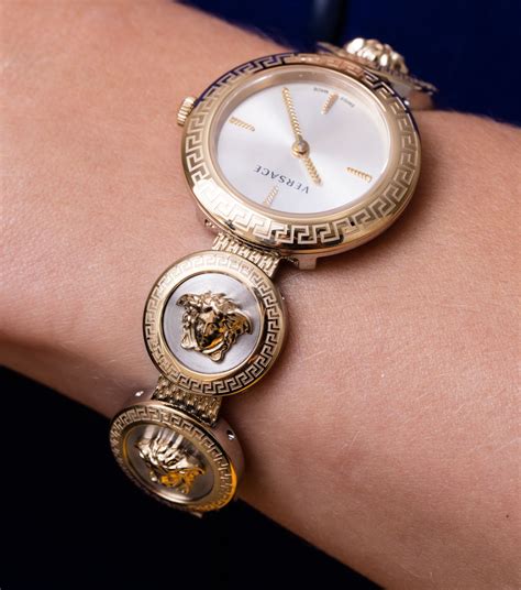 bracelet versace collection or blanc or jaune|Versace watches for women.